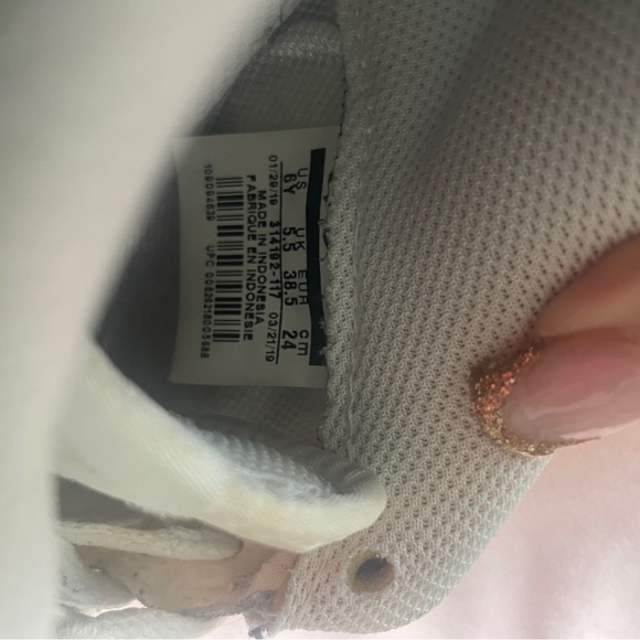 White Air Force Ones with Pink Rose Embroidery (size 6Y) fit like a women’s 7.5! - Picture 2 of 4